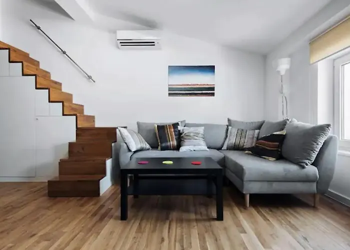 Apartment With Mezzanine - Radziwillowska 27